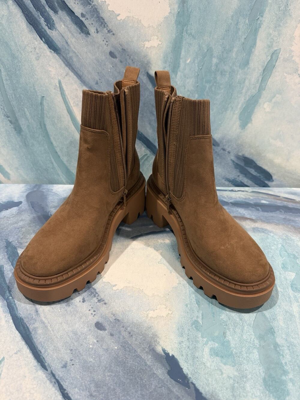 Women's Universal Thread Taupe Suede Look Chunky Ankle Boots Lug Sole Size 7